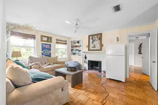 2034 NW 8th Pl, Gainesville, FL 32603 - Photo 3