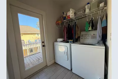 717 NW 10th Street #10, Gainesville, FL 32601 - Photo 7