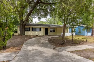 1135 NE 24th Terrace, Gainesville, FL 32641 - Photo 21