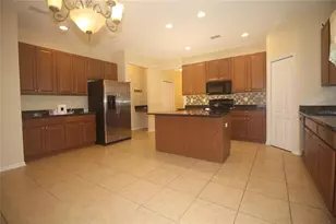 2803 Moonstone Bend, Kissimmee, FL 34758 - Photo 7