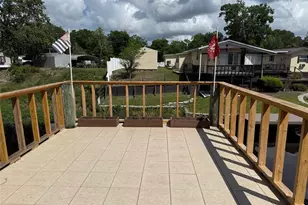 104 Waterway Ave, Satsuma, FL 32189 - Photo 9