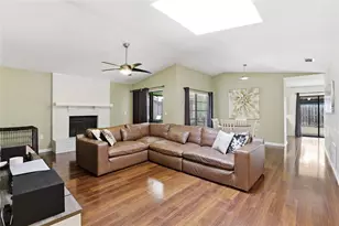 7306 SW 17th Pl, Gainesville, FL 32607 - Photo 9