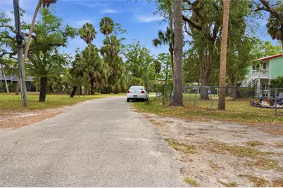 547 SE 205th Street, Suwannee, FL 32692 - Photo 89