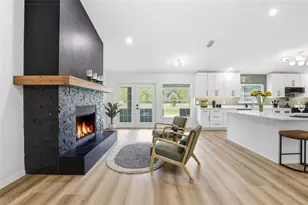 19518 NW 78th Ave, Alachua, FL 32615 - Photo 13