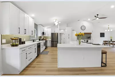 19518 NW 78th Avenue, Alachua, FL 32615 - Photo 9