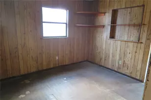 1045 SE 19th St, Gainesville, FL 32641 - Photo 9