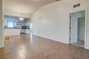 1563 NW 29 Rd, Gainesville, FL 32605 - Photo 5