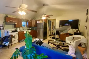 1102 NW 3rd Ave, Gainesville, FL 32601 - Photo 9