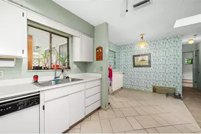 8508 NW 37th Drive, Gainesville, FL 32653 - Photo 15