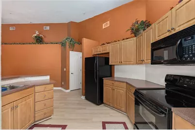 4215 SW 31st Drive #204, Gainesville, FL 32608 - Photo 11