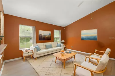 4215 SW 31st Drive #204, Gainesville, FL 32608 - Photo 5