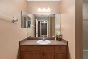 4215 SW 31st Dr, Gainesville, FL 32608 - Photo 19