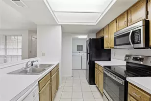 826 SW 57 Terrace, Gainesville, FL 32607 - Photo 7