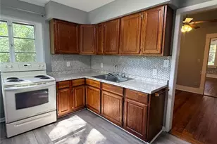 541 NE 11th St, Gainesville, FL 32601 - Photo 15