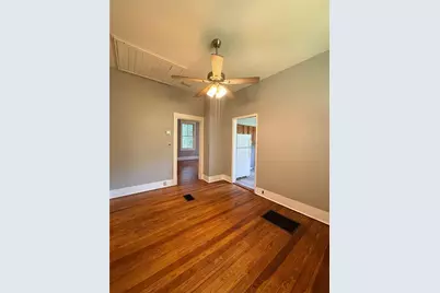 541 NE 11th Street, Gainesville, FL 32601 - Photo 11