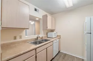 2360 SW Archer Rd, Gainesville, FL 32608 - Photo 17
