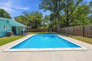 1702 NW 38th Dr, Gainesville, FL 32605 - Photo 29