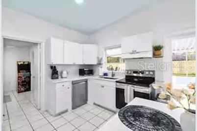 1702 NW 38th Drive, Gainesville, FL 32605 - Photo 5