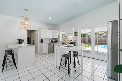 1702 NW 38th Drive, Gainesville, FL 32605 - Photo 11