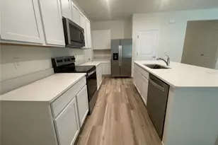 4905 SW 51st Rd, Gainesville, FL 32608 - Photo 5