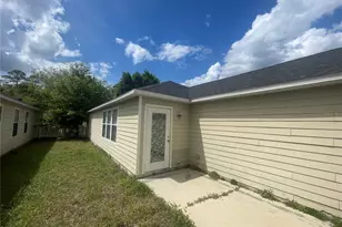 3757 NW 27th St, Gainesville, FL 32605 - Photo 11