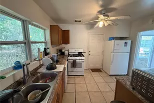 609 NW 19th St, Gainesville, FL 32603 - Photo 9