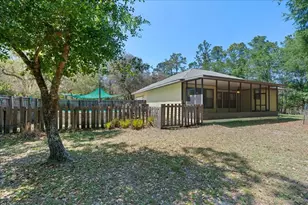 124 Mandarin Lake Rd, Melrose, FL 32666 - Photo 35