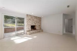 1410 NW 28 St, Gainesville, FL 32605 - Photo 11