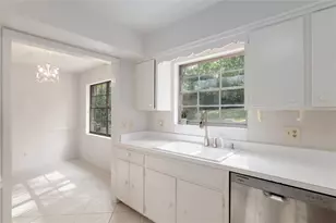 1410 NW 28 St, Gainesville, FL 32605 - Photo 13
