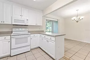 501 SW 75th St, Gainesville, FL 32607 - Photo 9