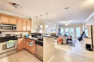 1185 SW 9th Rd, Gainesville, FL 32601 - Photo 5