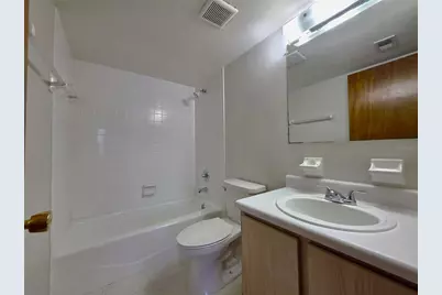 2360 SW Archer Rd #912, Gainesville, FL 32608 - Photo 13
