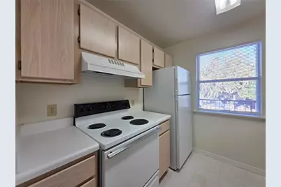 2360 SW Archer Rd #912, Gainesville, FL 32608 - Photo 9