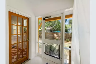 521 NE 6th Street, Gainesville, FL 32601 - Photo 23