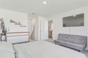 2114 NW 246th Ter, Newberry, FL 32669 - Photo 15