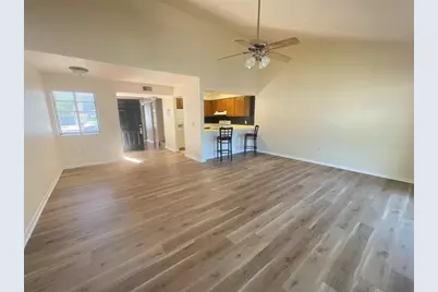 4345 SW 20th Lane #4345, Gainesville, FL 32607 - Photo 3