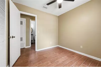 4101 NW 21st Street, Gainesville, FL 32605 - Photo 15