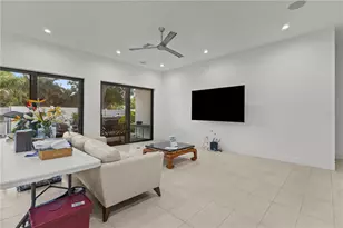1755 7th St, Sarasota, FL 34236 - Photo 15
