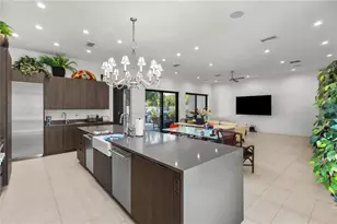 1755 7th St, Sarasota, FL 34236 - Photo 19