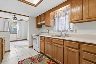 9270 SE 157th Pl, Summerfield, FL 34491 - Photo 9