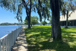 229 Lake Ida Point Dr, Interlachen, FL 32148 - Photo 15