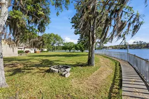 229 Lake Ida Point Dr, Interlachen, FL 32148 - Photo 11