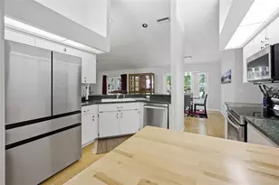 1106 NW 101st Dr, Gainesville, FL 32606 - Photo 3