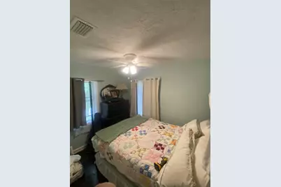 1231 NE 9th Street W, Gainesville, FL 32601 - Photo 11