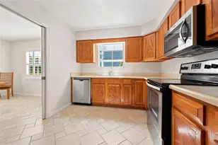 10530 NW 36th Ln, Gainesville, FL 32606 - Photo 15