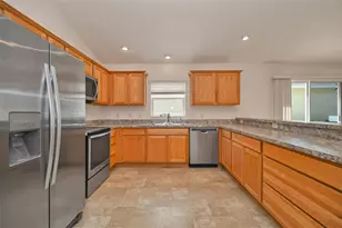 9188 SE 166th Sprung Ln, The Villages, FL 32162 - Photo 7