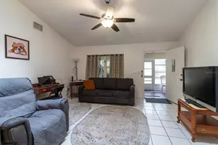 300 SW Brighton Ct, Fort White, FL 32038 - Photo 9