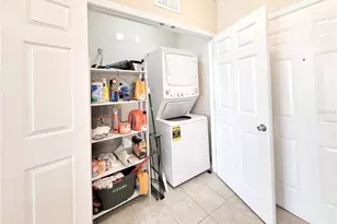 1185 SW 9th Rd, Gainesville, FL 32601 - Photo 9