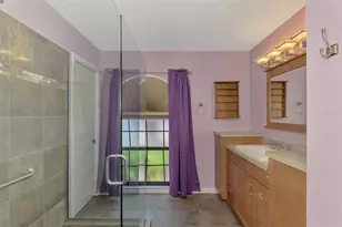 7805 38th Ct E, Sarasota, FL 34243 - Photo 29