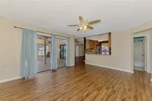 7805 38th Ct E, Sarasota, FL 34243 - Photo 23